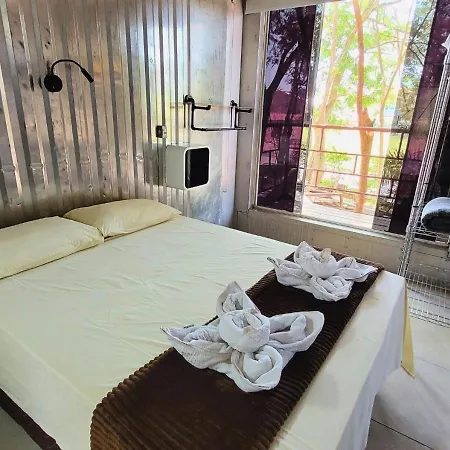 Ype Flats E Containers Apartment Bonito  Exterior photo